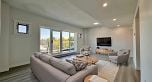 800 2528 E Broadway