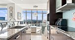 3407 1028 Barclay Street