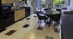 912 933 Seymour Street