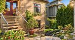 368 E 33rd Avenue
