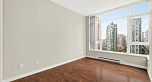 1201 480 Robson Street