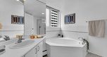 701 1010 Burnaby Street