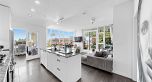 865 2080 W Broadway