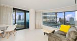 2807 1033 Nelson Street