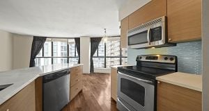 605 488 HELMCKEN STREET Yaletown