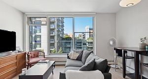 623 1783 MANITOBA STREET False Creek