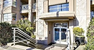 211 2983 W 4TH AVENUE Kitsilano