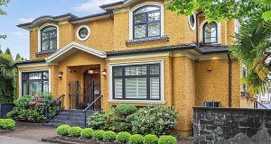 3593 Mackenzie Street Arbutus