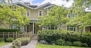 896 W 58th Avenue South Cambie