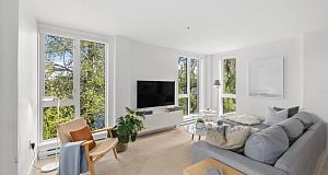 402-2239 W 7th Avenue Kitsilano