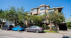 304 2119 Yew Street Kitsilano