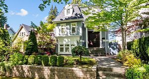 3123 W 27th Avenue MacKenzie Heights