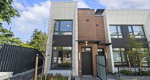 6272 Oak Street Oakridge VW