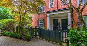1 5808 Tisdall Street Oakridge VW