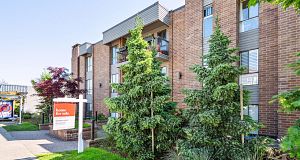 208 3264 Oak Street Cambie