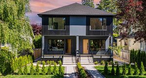 2835 W 31st Avenue MacKenzie Heights
