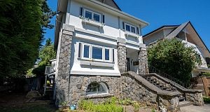 2575 W 3rd Avenue Kitsilano