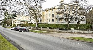 427 5835 Hampton Place University VW