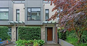 6098 Oak Street Oakridge VW