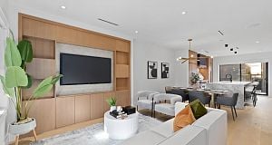 2505 W 37th Avenue MacKenzie Heights