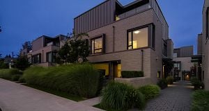 6840 Oak Street South Cambie