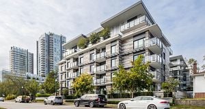 202 477 W 59th Avenue South Cambie