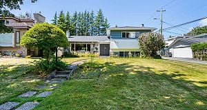 6637 Ash Street South Cambie