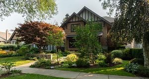 3230 W 31st Avenue MacKenzie Heights