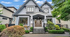 3125 W 34th Avenue MacKenzie Heights