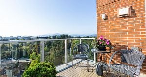 1901 5775 Hampton Place University VW