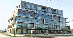 206 5733 Alberta Street Oakridge VW