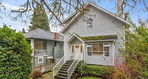 2586 W 8th Avenue Kitsilano
