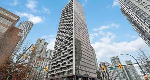 1002 889 Pacific Street Downtown VW