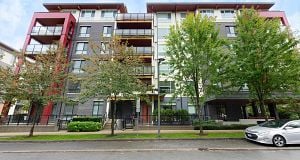 214 3581 Ross Drive University VW