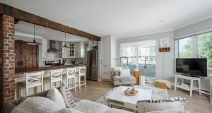 21 1182 W 7th Avenue Fairview VW