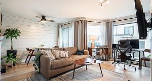 2 973 W 7th Avenue Fairview VW