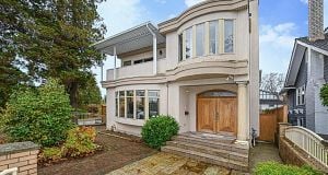 2908 W 30th Avenue MacKenzie Heights