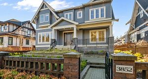 3852 W 50th Avenue Southlands