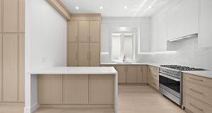 1 6461 E Prince Edward Street Main