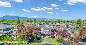 3369 Puget Drive Arbutus