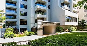 503 1995 Beach Avenue West End VW