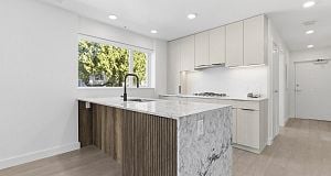 201 3590 W 39th Avenue Dunbar