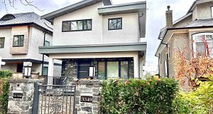 3349 W 19th Avenue Dunbar