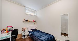 6633 Neal Street South Cambie