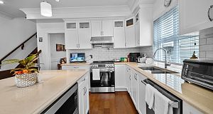 3288 W 32nd Avenue MacKenzie Heights