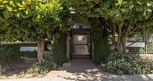 34 2375 W Broadway Kitsilano