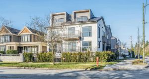 7359 Oak Street South Granville