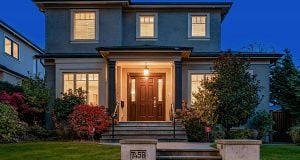7458 Maple Street S.W. Marine