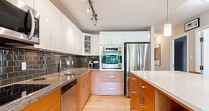 301 1450 Pennyfarthing Drive False Creek