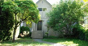 3276 W 32nd Avenue MacKenzie Heights